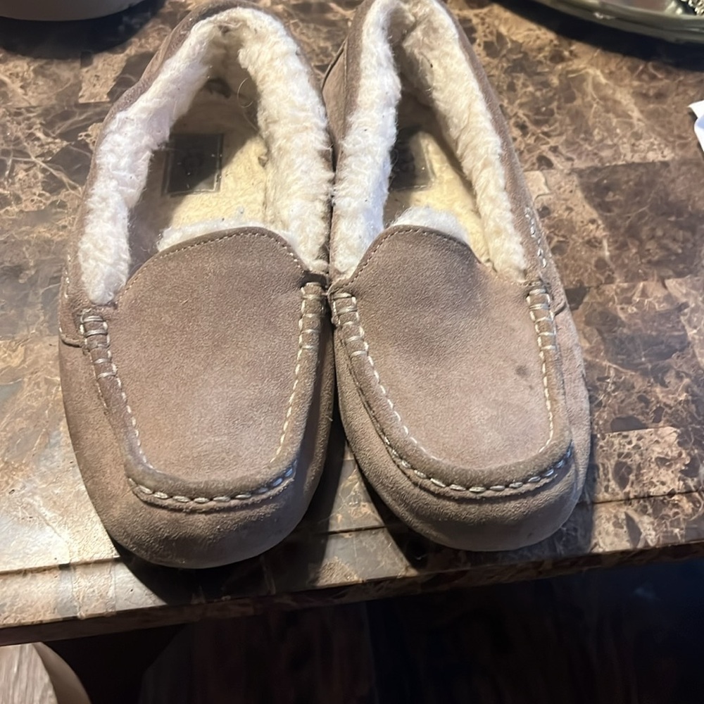UGG Tan Slippers for Women - Picture 5 of 5